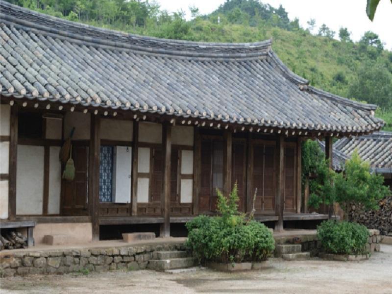 Jeongjaejongtaek Hanok Guesthouse Andong Extérieur photo